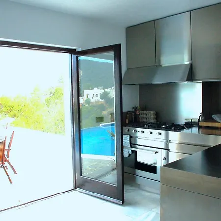 Rica Ibiza Villa San José